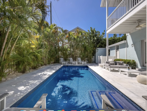 Anna Maria Island Vacation Pool Home Just Steps To Beach